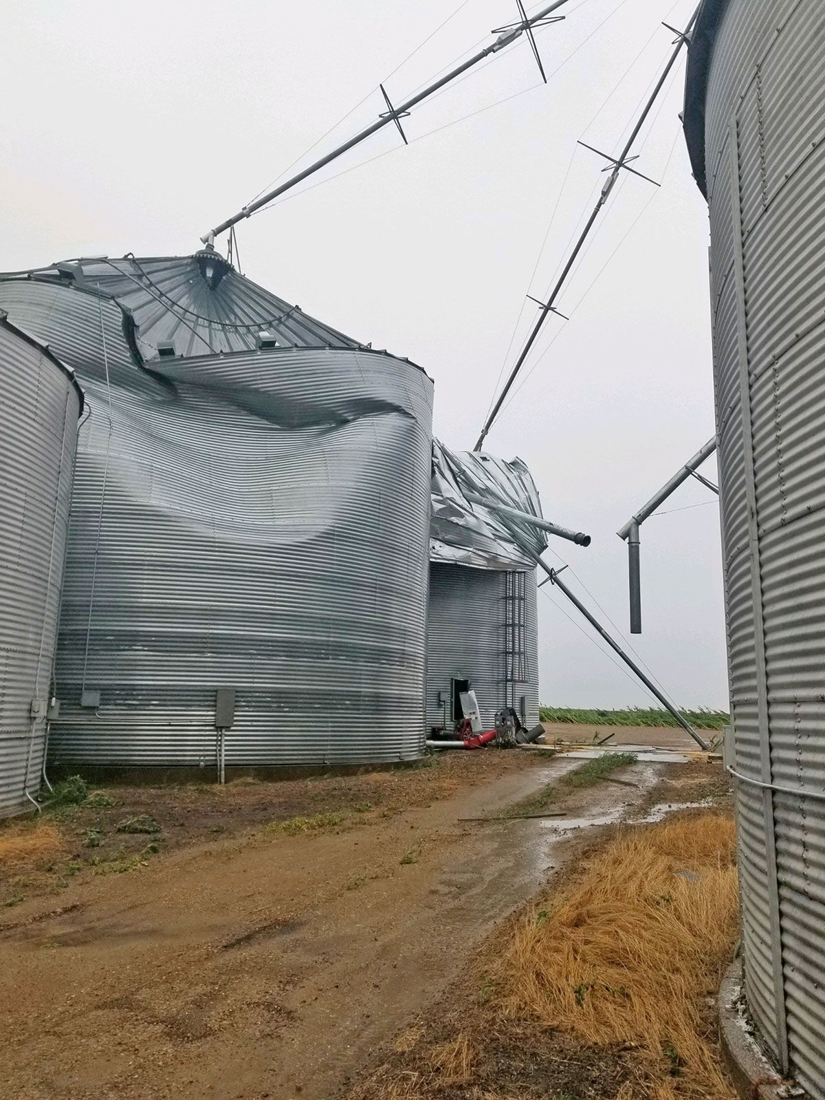 derecho bin damage